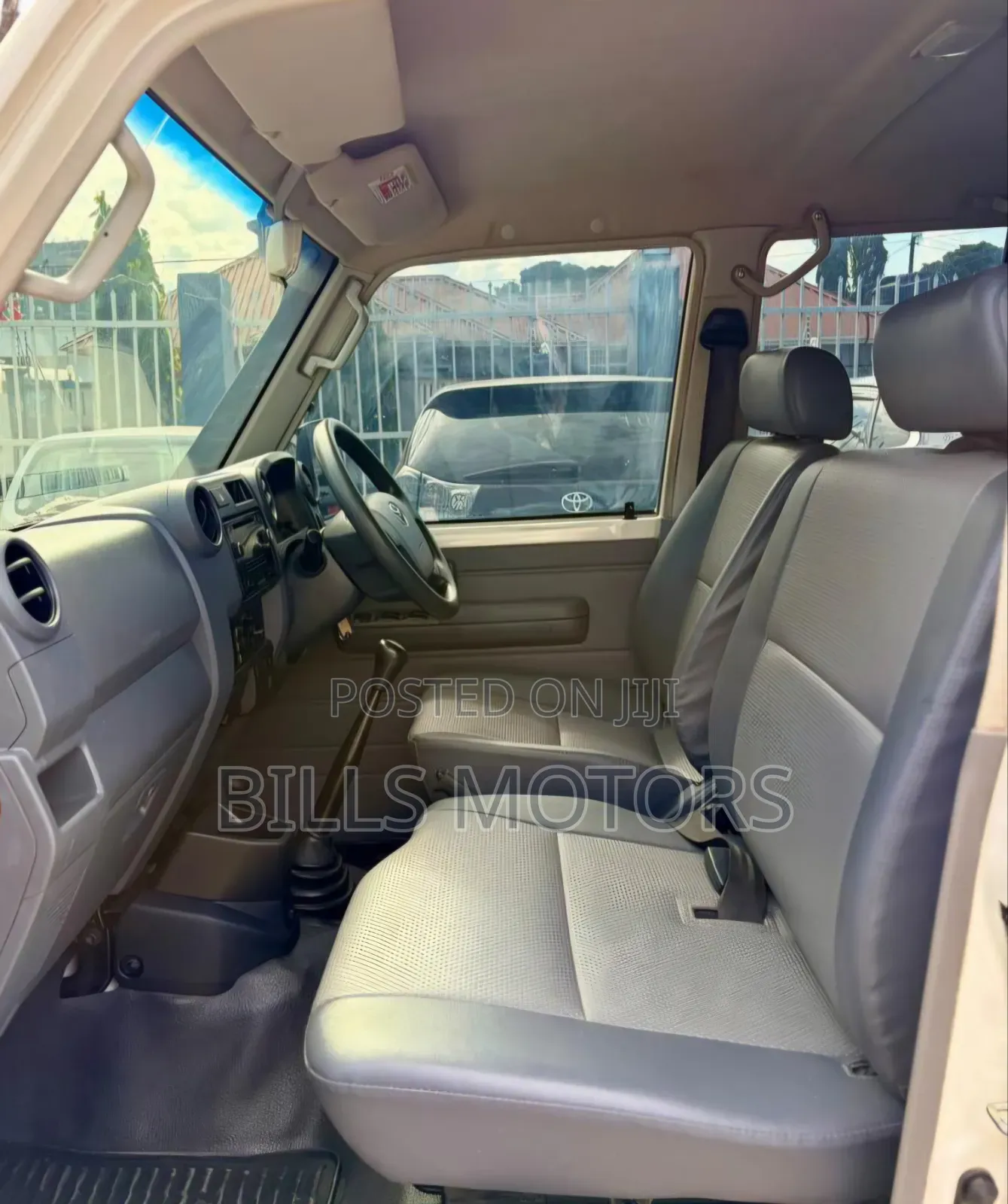 Toyota Land Cruiser 2018 White