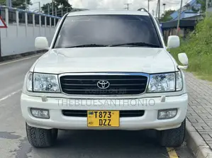 Toyota Land Cruiser 2003 White
