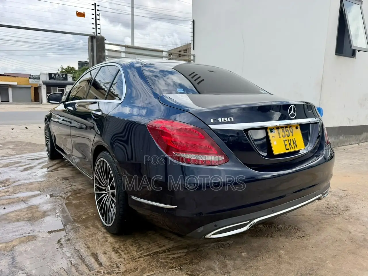 Mercedes-Benz C180 2014 Blue