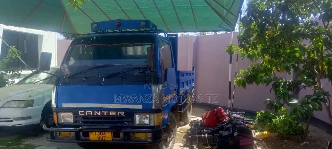 Canter Tipper Ya Bluu