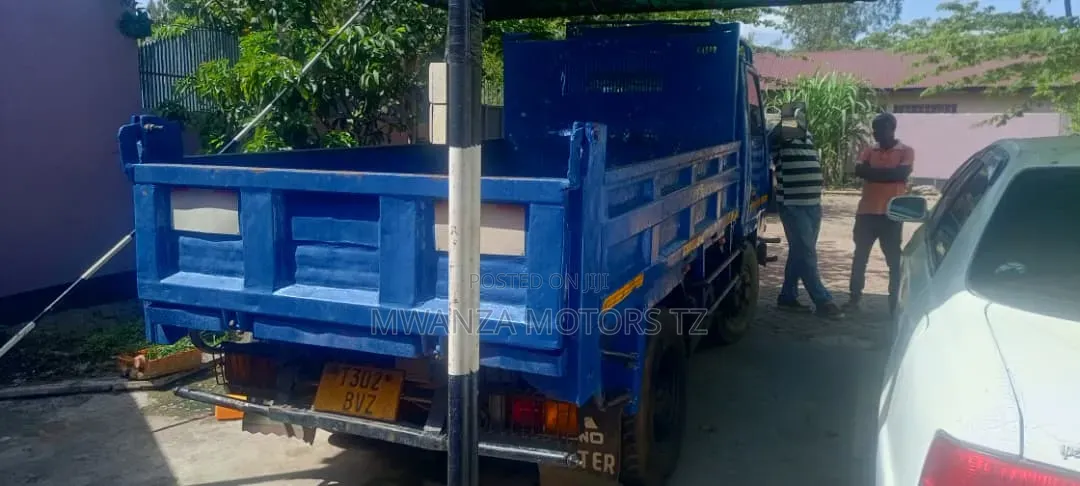 Canter Tipper Ya Bluu