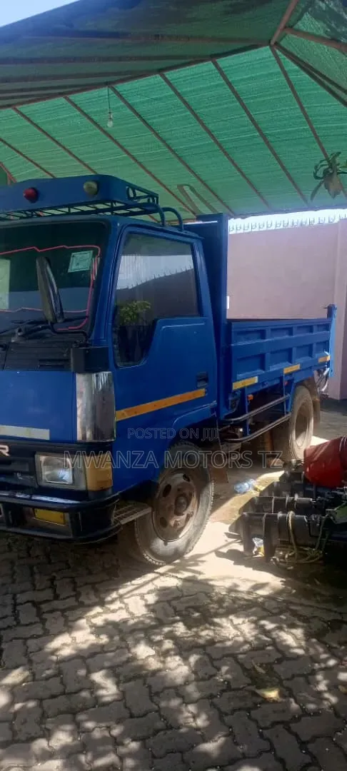 Canter Tipper Ya Bluu