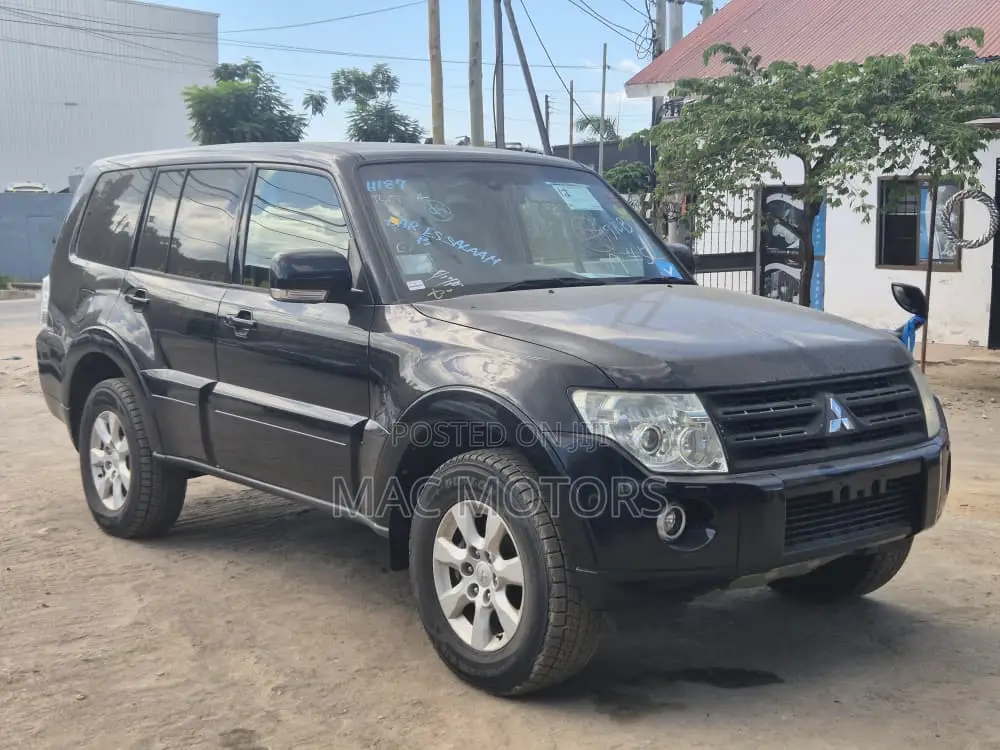 Mitsubishi Pajero 3.2 DI-D Elegance Automatic 2008 Black