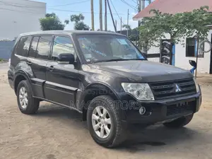 Mitsubishi Pajero 3.2 DI-D Elegance Automatic 2008 Black