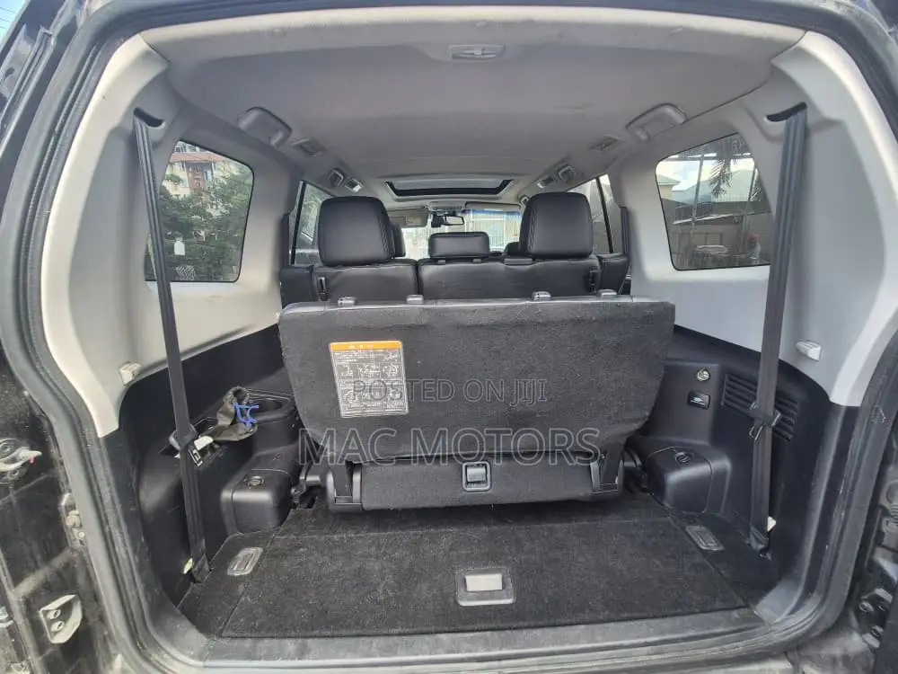 Mitsubishi Pajero 3.2 DI-D Elegance Automatic 2008 Black