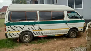 Toyota HiAce 1997 White