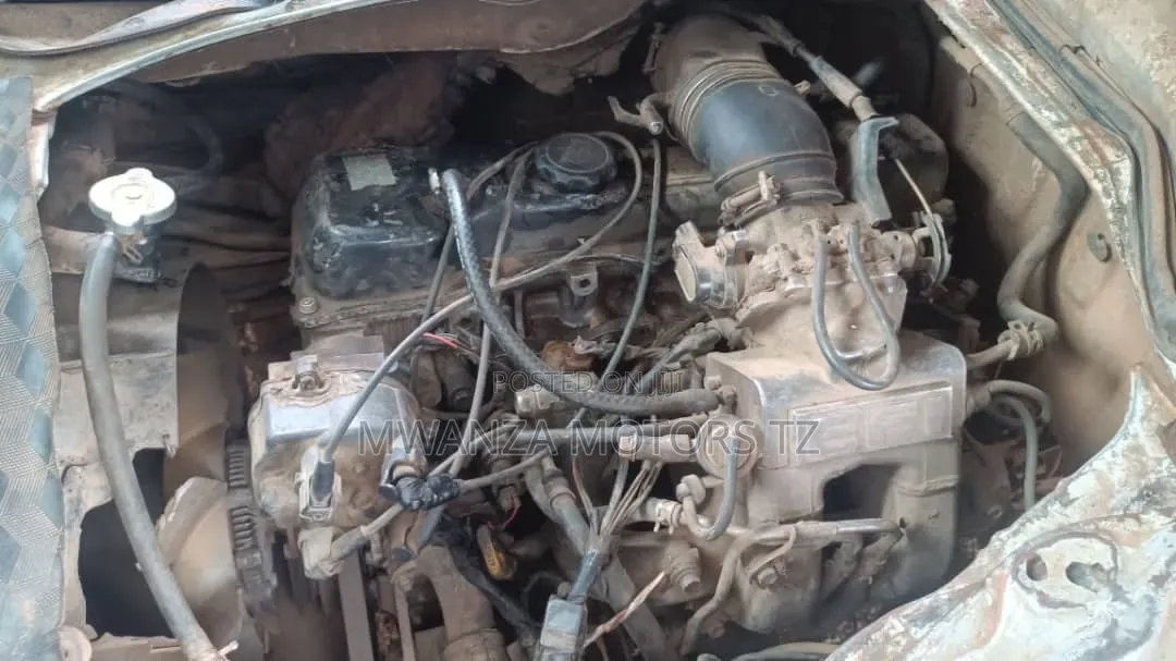 Toyota HiAce 1997 White