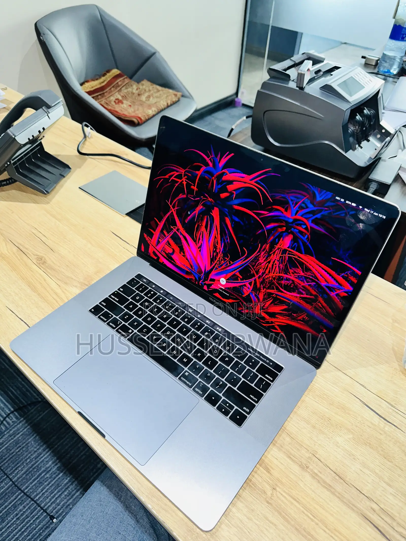 Laptop Apple MacBook Pro 2018 16GB Intel Core i7 SSD 256GB
