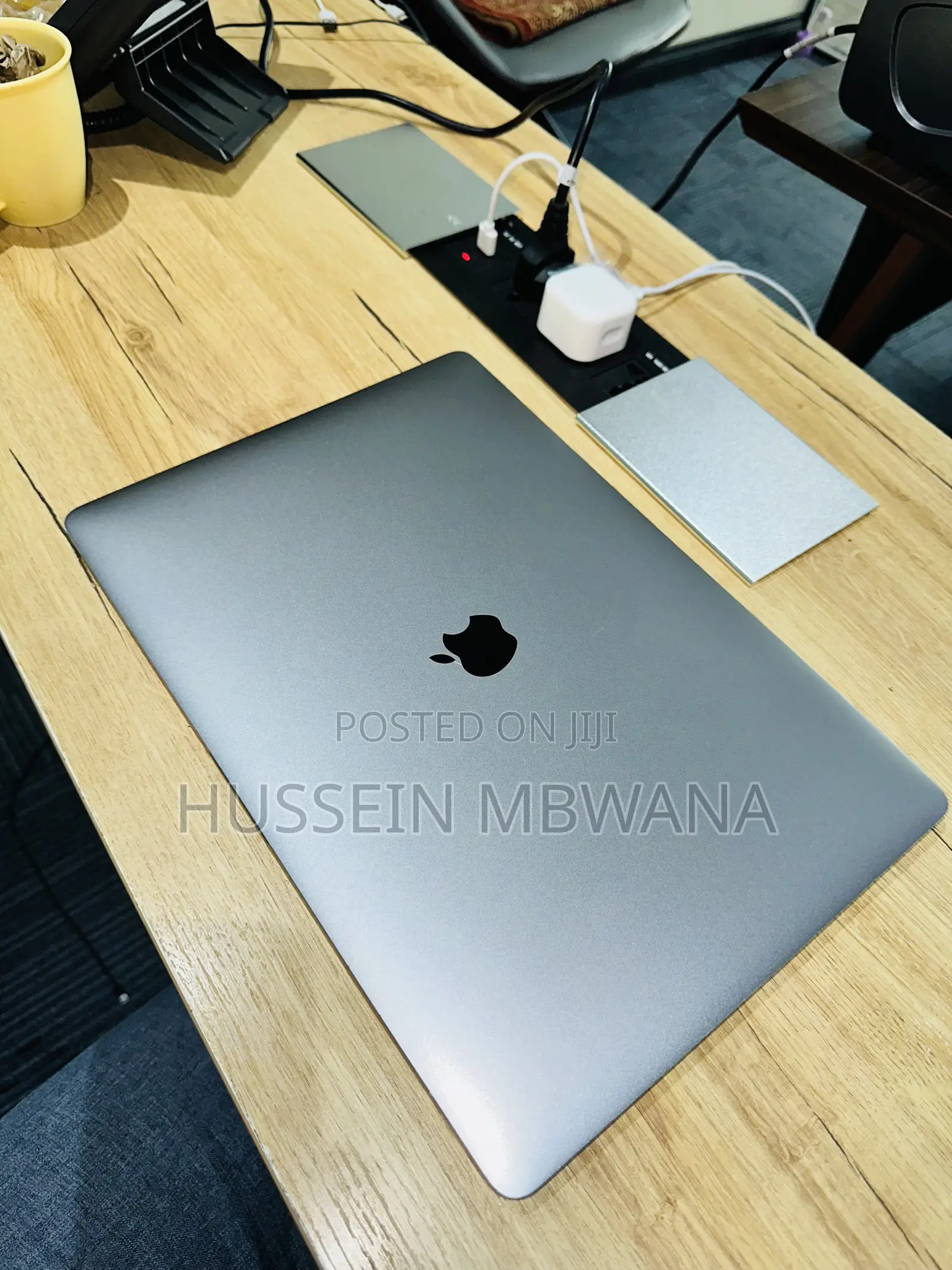 Laptop Apple MacBook Pro 2018 16GB Intel Core i7 SSD 256GB