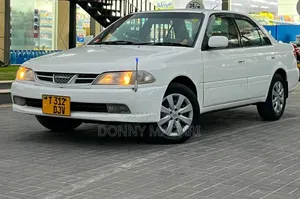 Toyota Carina 2000 White