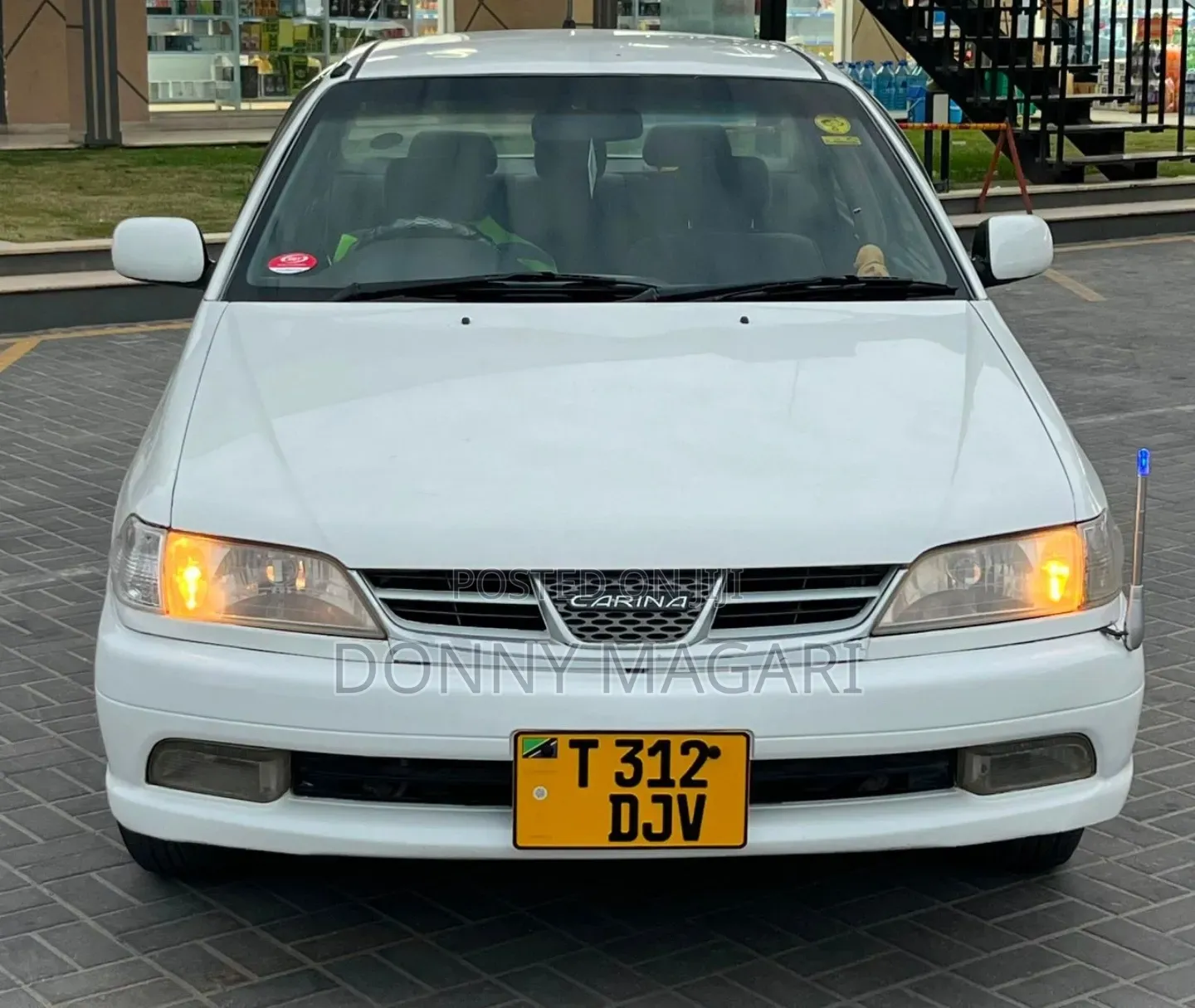 Toyota Carina 2000 White