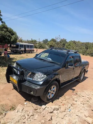 Nissan Navara 2008 Black