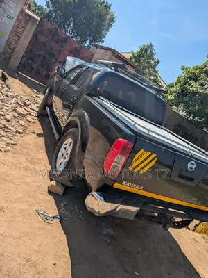 Nissan Navara 2008 Black