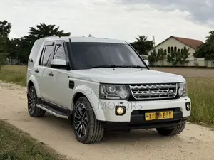 Land Rover Discovery 2013 Pearl