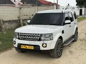 Land Rover Discovery 2013 Pearl
