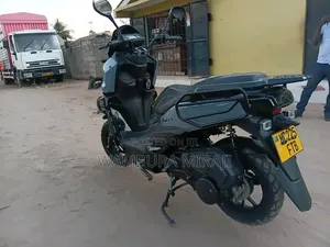 Honda CB 2026 Black