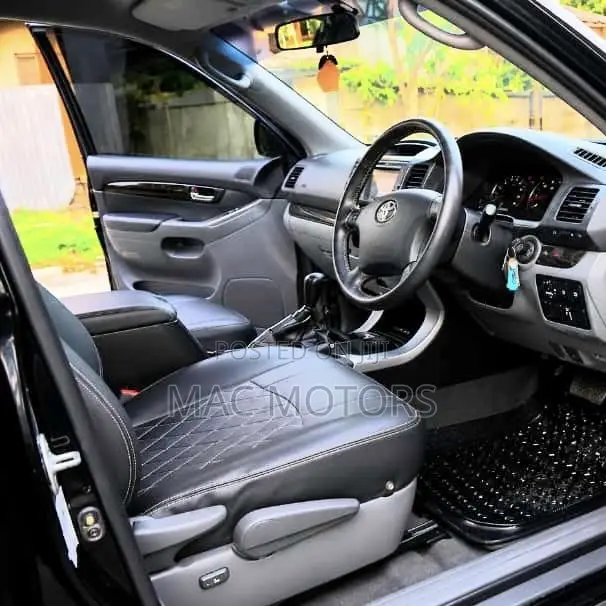 Toyota Land Cruiser Prado 2005 Black