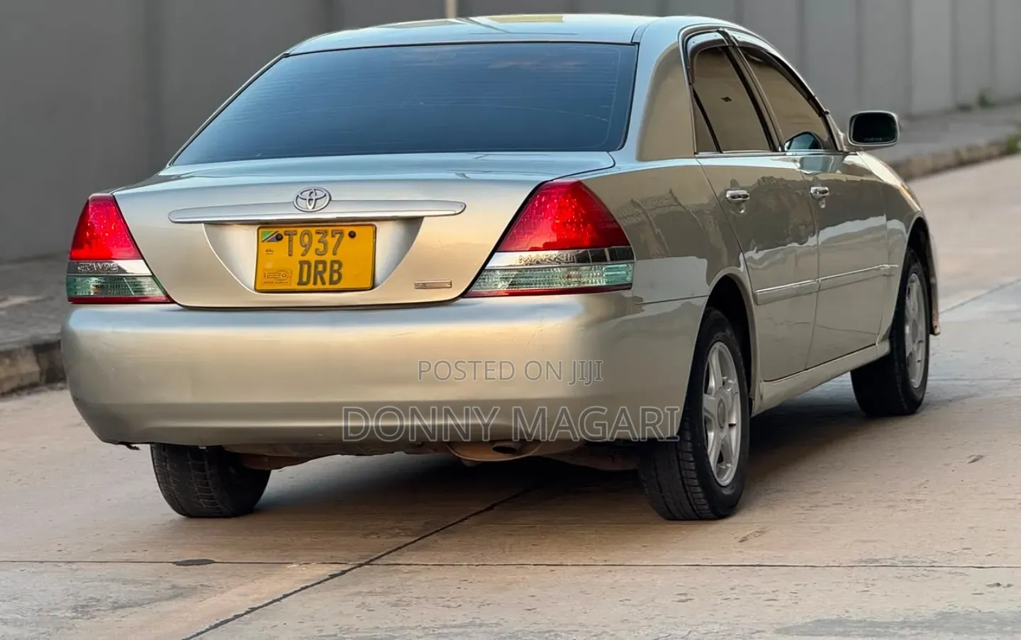 Toyota Mark II 2004 Silver