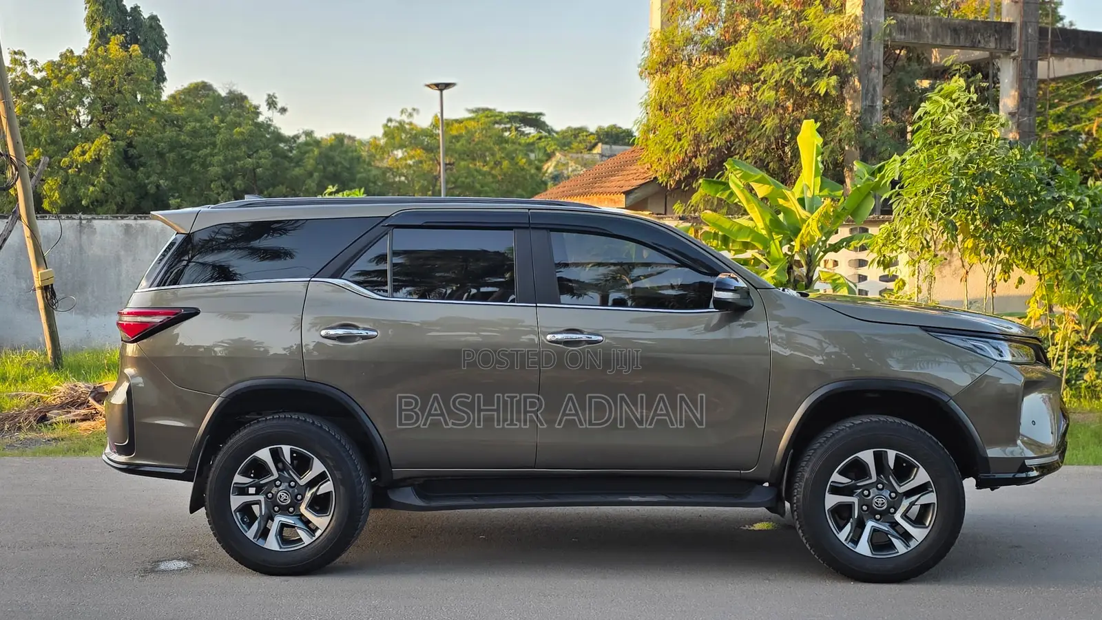 Toyota Fortuner 2.8 D AWD 2021 Brown
