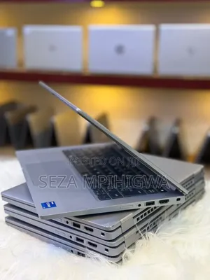 Laptop Dell Latitude 5320 32GB Intel Core i7 SSD 256GB