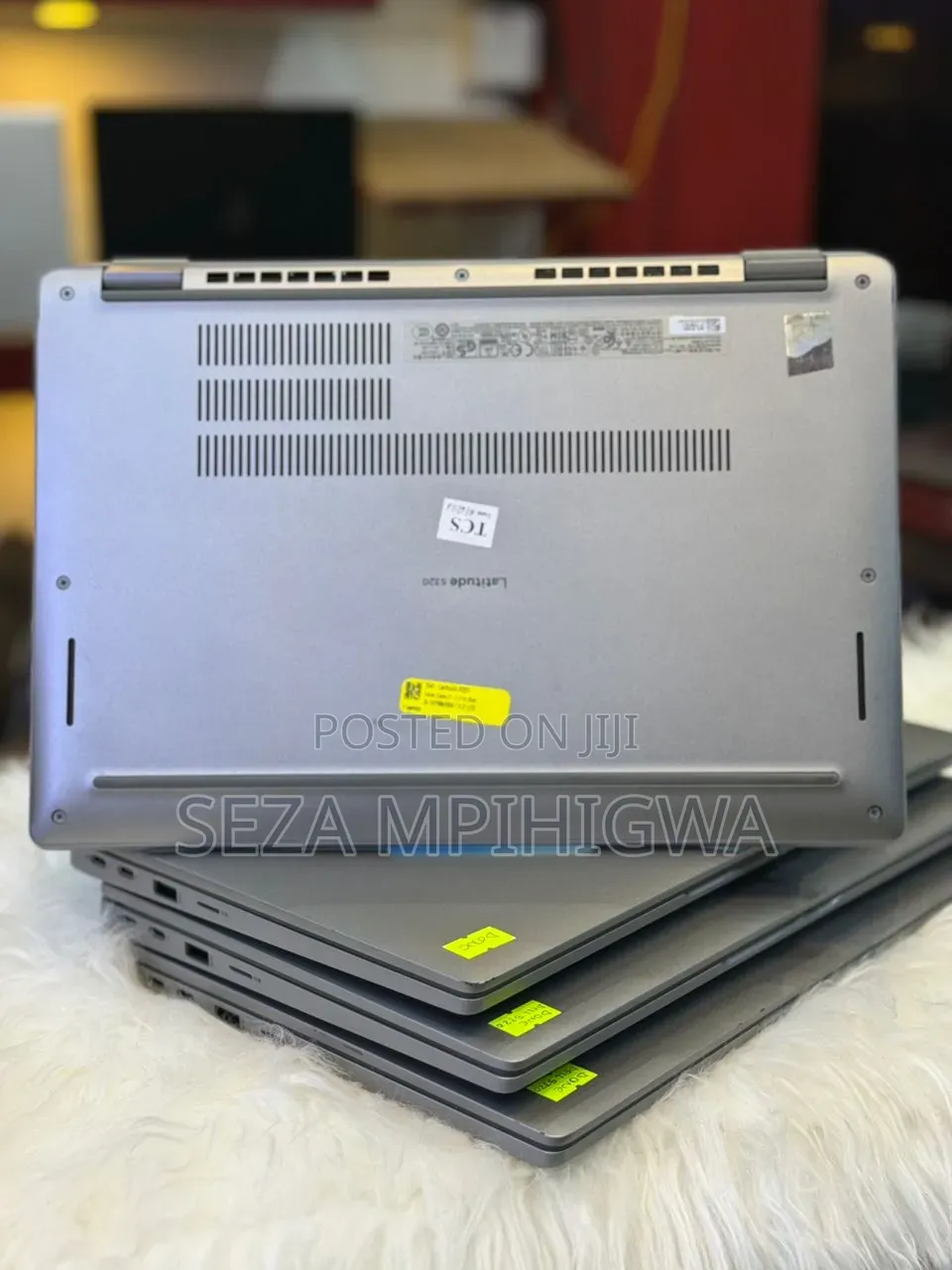 Laptop Dell Latitude 5320 32GB Intel Core i7 SSD 256GB