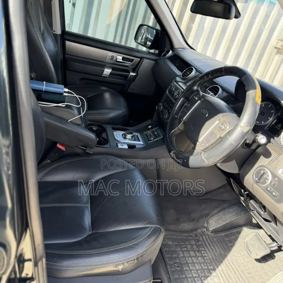 Land Rover Discovery 2013 Black