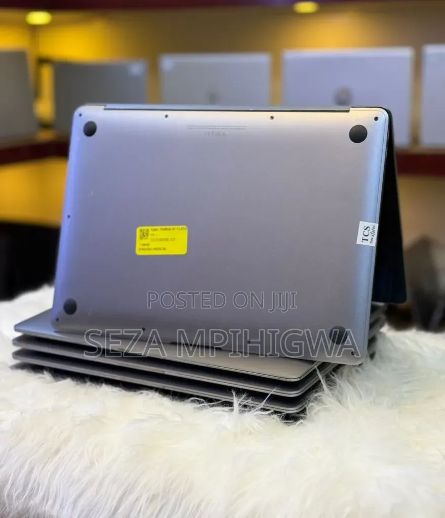 Laptop Apple MacBook Air 2020 8GB Intel Core i5 SSD 256GB