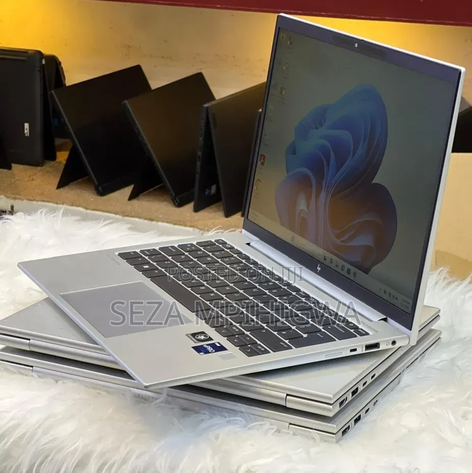 Laptop HP EliteBook 830 16GB Intel SSD 256GB