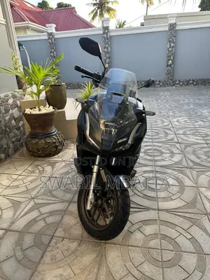 New Honda Forza 2022 Black