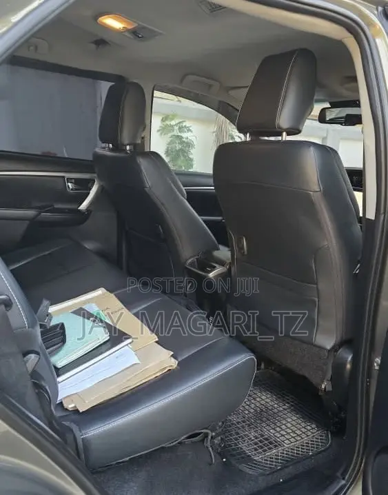Toyota Fortuner 2021 Gray