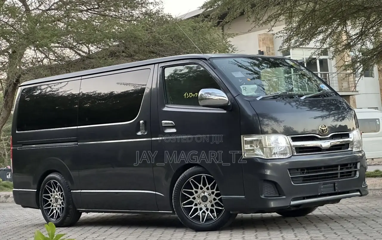 Toyota HiAce 2006 Grey