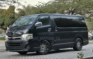 Toyota HiAce 2006 Grey