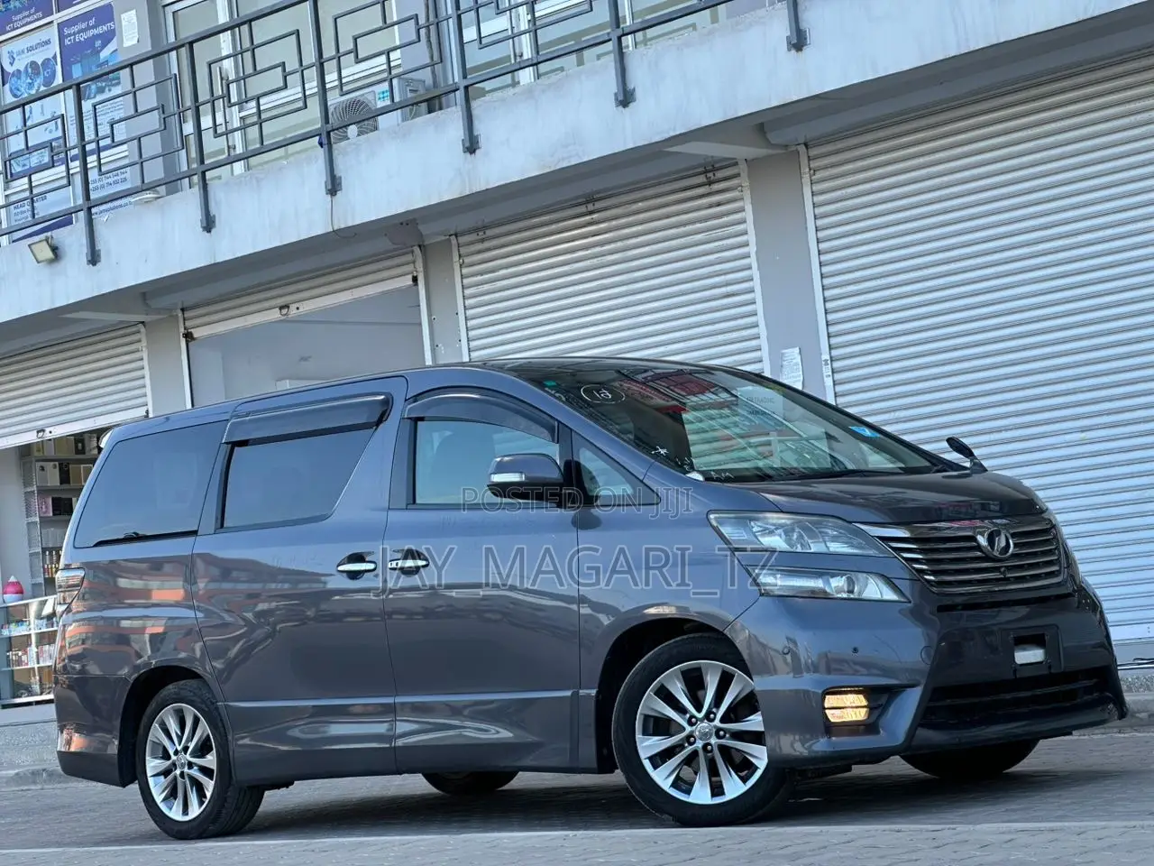 Toyota Vellfire 2011 Grey