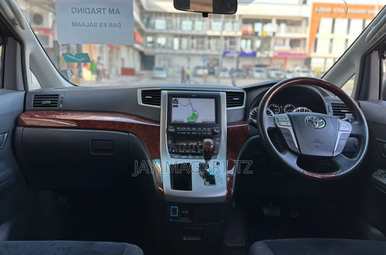 Toyota Vellfire 2011 Grey