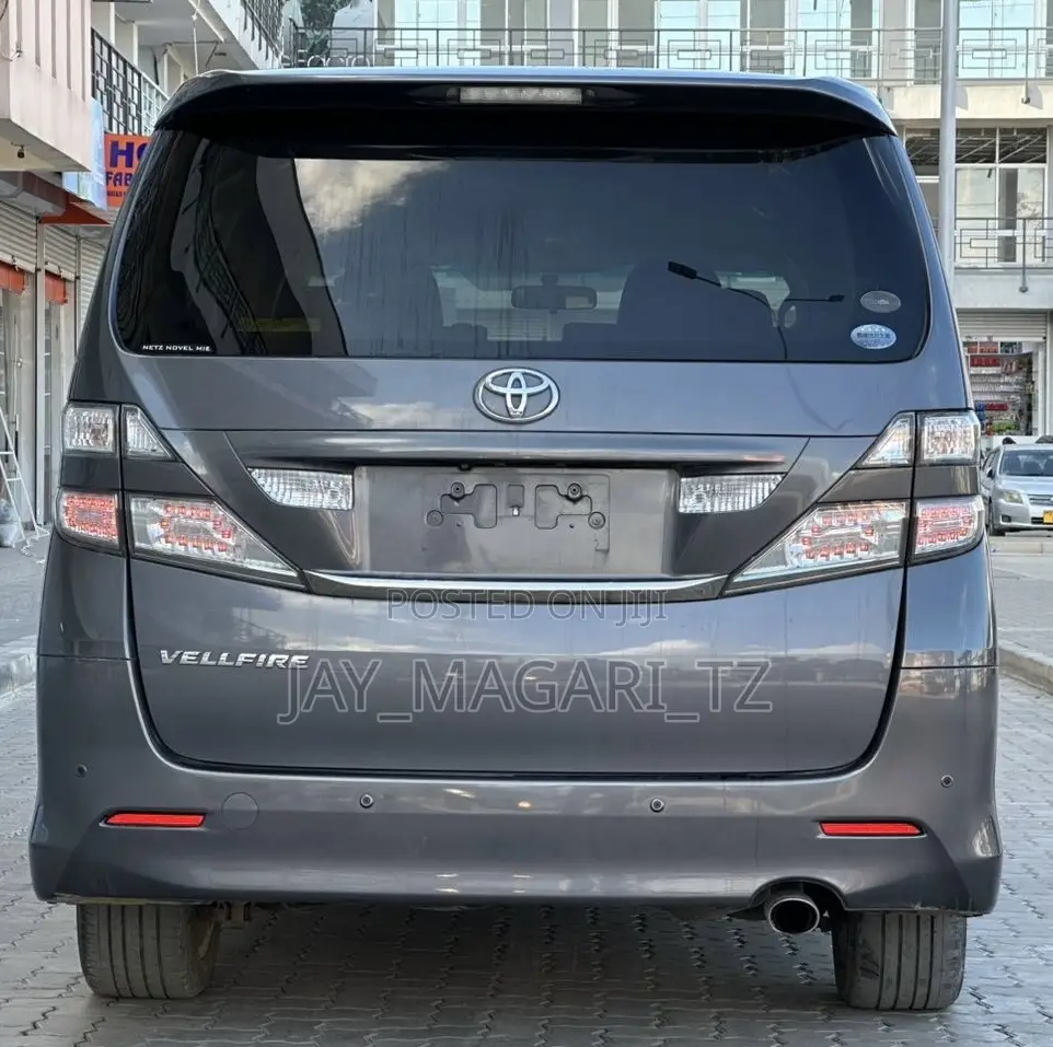Toyota Vellfire 2011 Grey