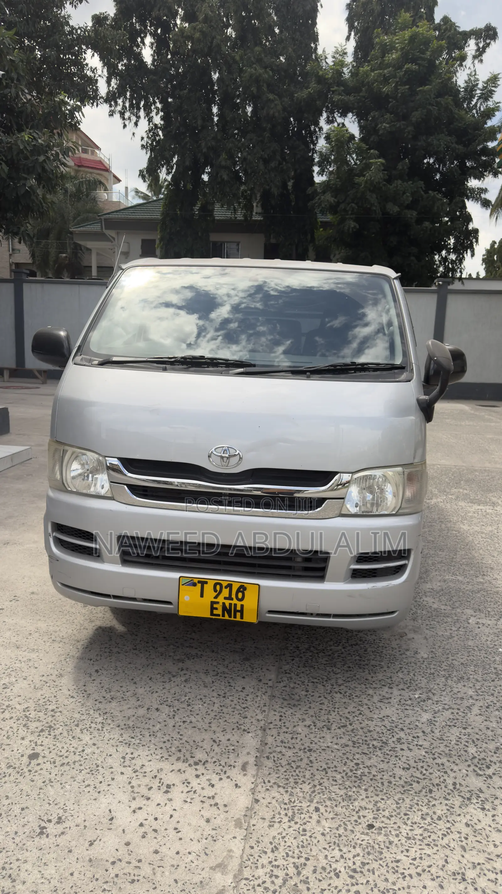 Toyota HiAce 2009 Silver