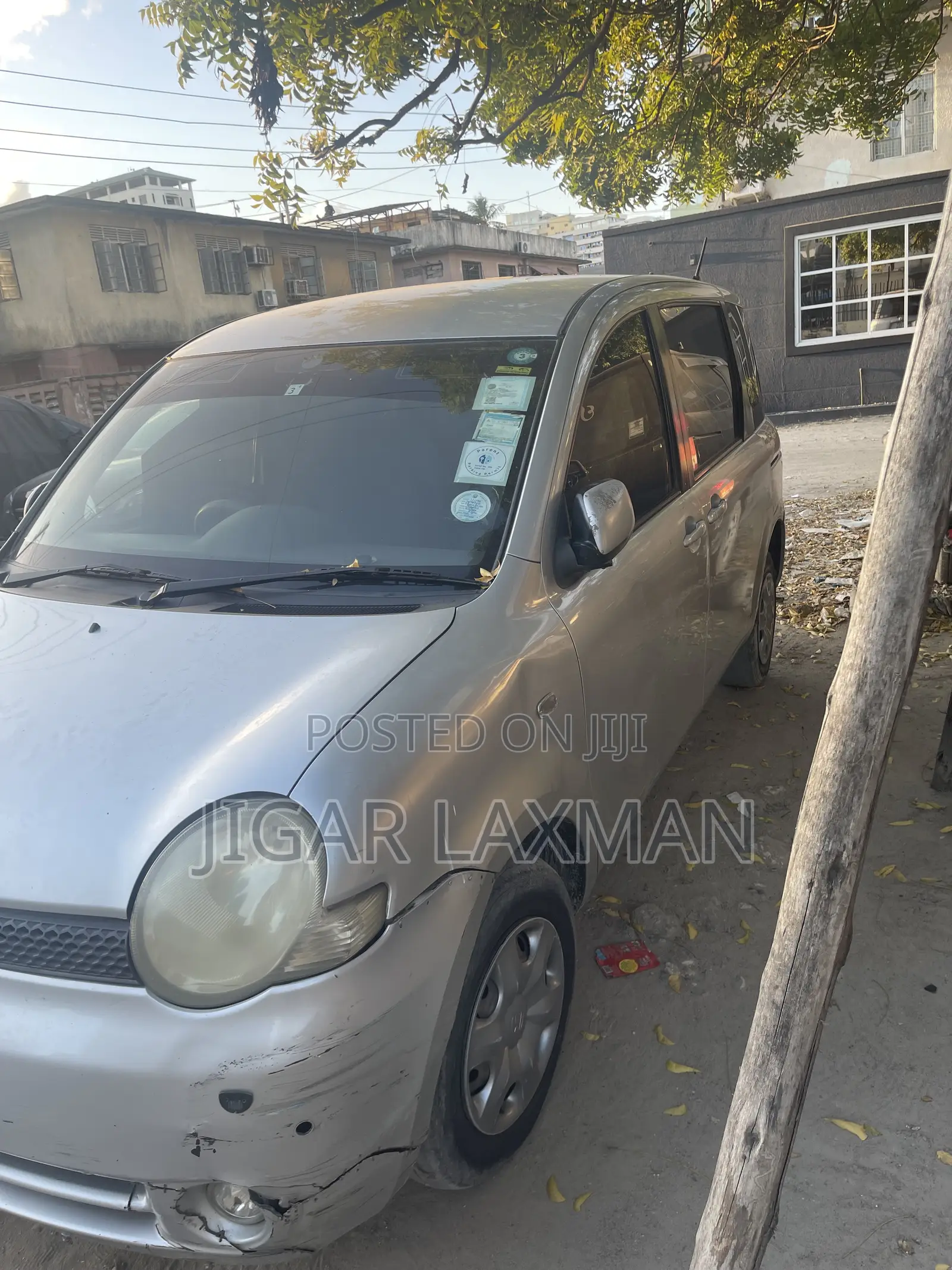 Toyota Sienta 2005 Silver