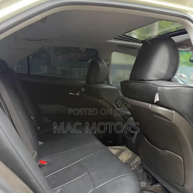 Toyota Crown 2009 White