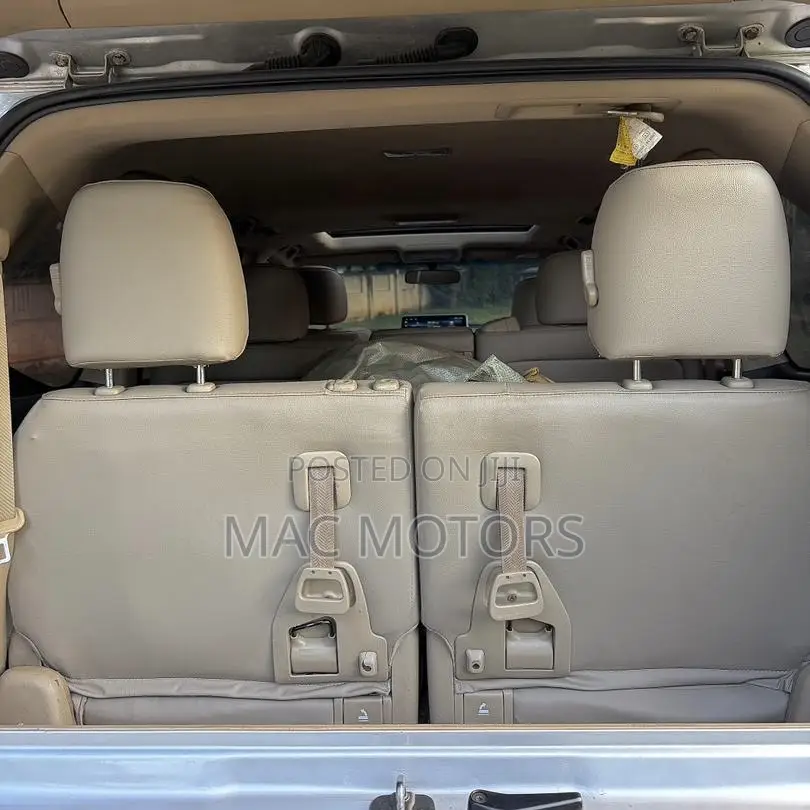 Toyota Land Cruiser 2023 Silver