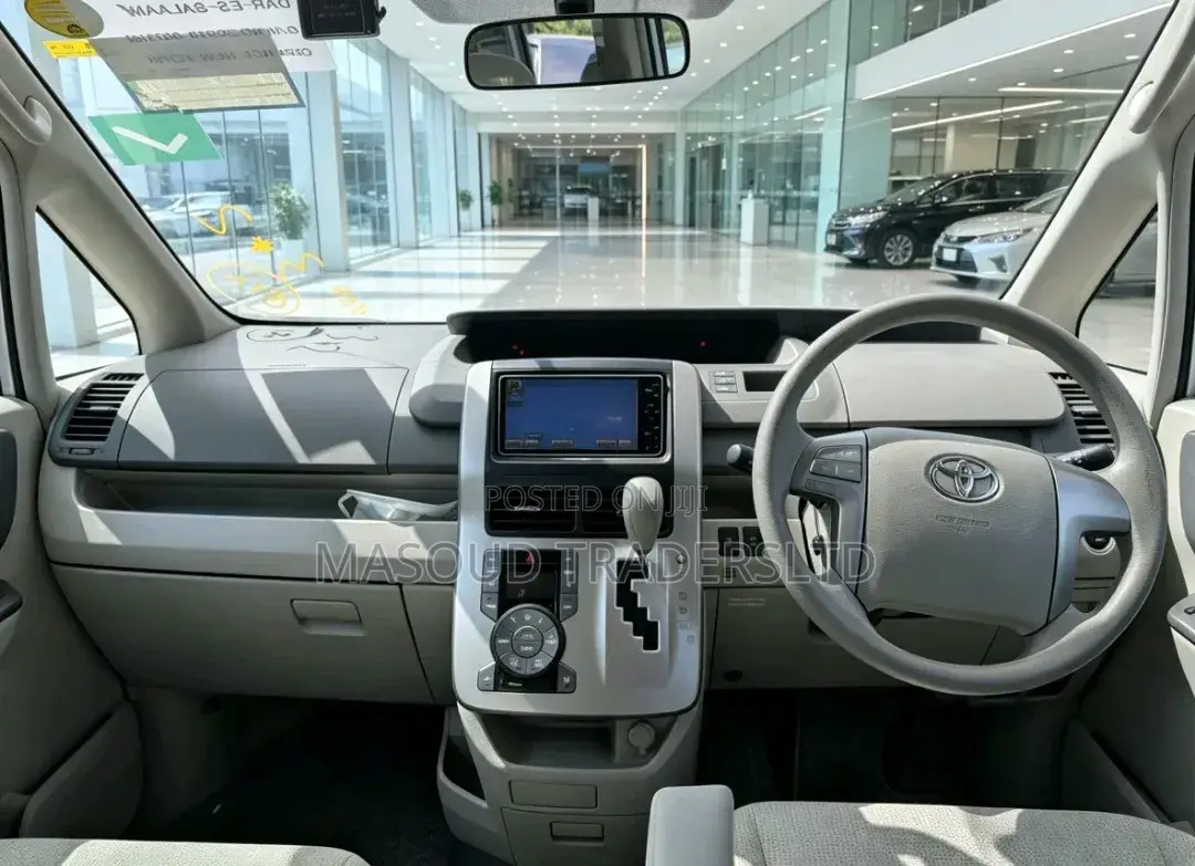 Toyota Noah 2009 Blue