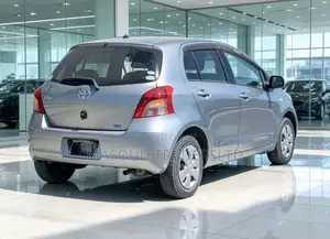 Toyota Vitz 2007 Gray