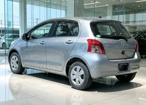 Toyota Vitz 2007 Gray