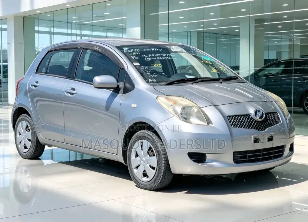 Toyota Vitz 2007 Gray