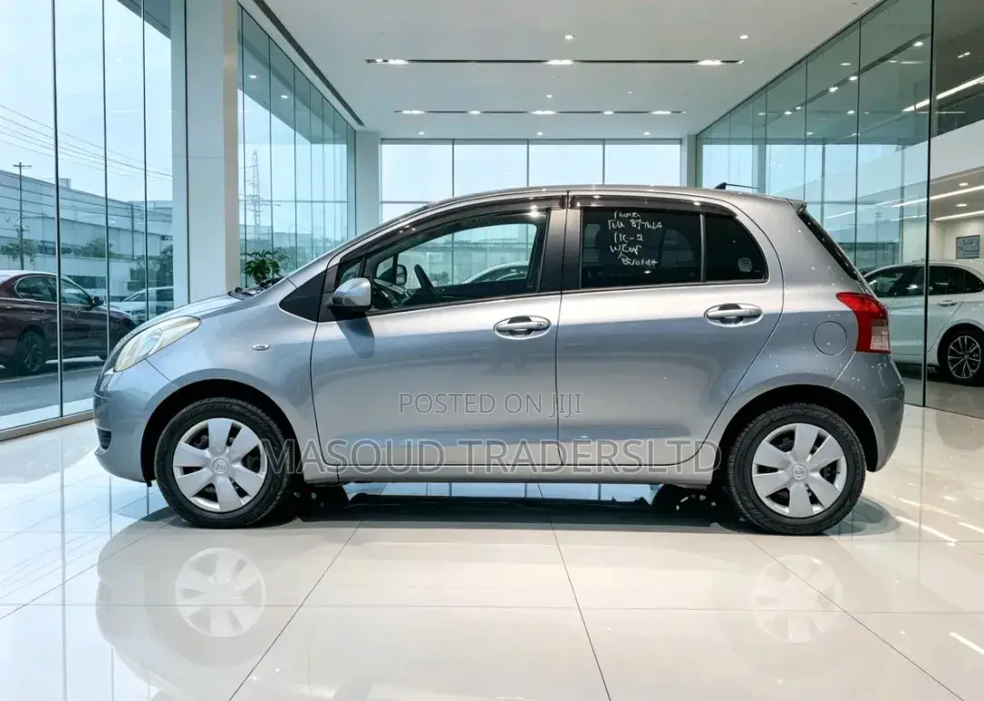 Toyota Vitz 2007 Gray