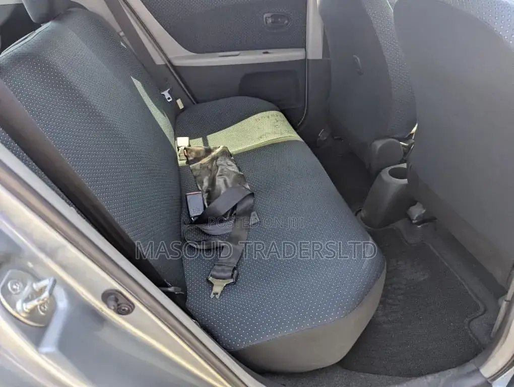 Toyota Vitz 2007 Gray