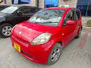 Toyota Passo 2005 Red