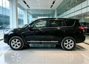 Toyota Vanguard 2011 Black