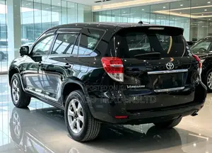 Toyota Vanguard 2011 Black