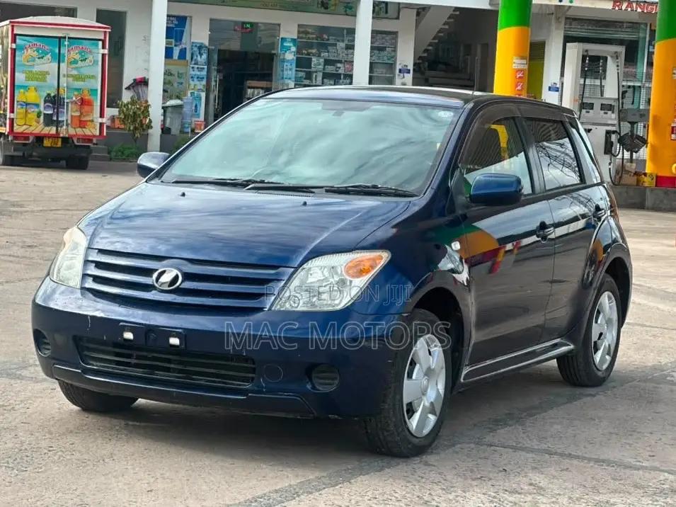 Toyota IST 2006 Blue