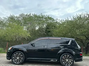 Mitsubishi Outlander 2010 Black